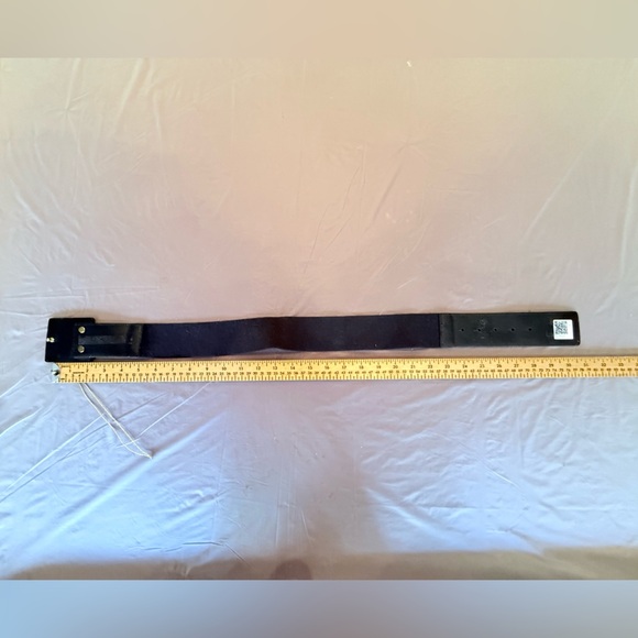 NWT Tory Burch Black Leather Square Stacked T Logo Stretch Belt Size S/M $295 - Picture 6 of 6